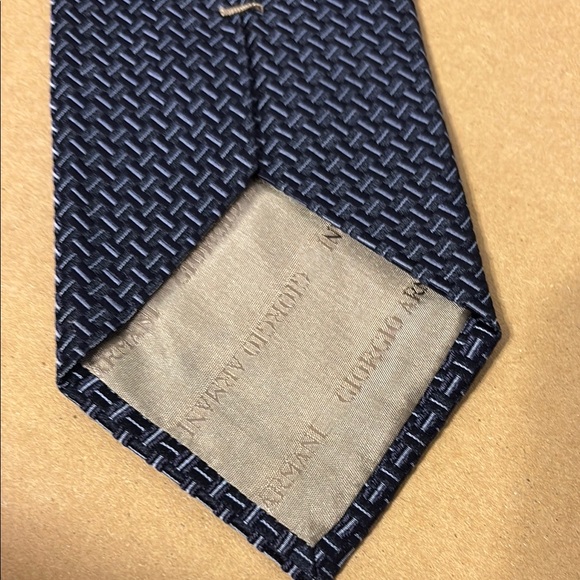Make offer Giorgio Armani Black Silk Tie with Geometric Pattern  made in Italy - Picture 2 of 5